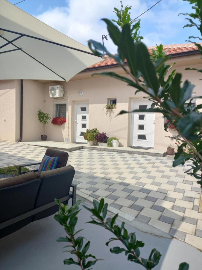 Leda Apartmani Smederevo Exterior foto