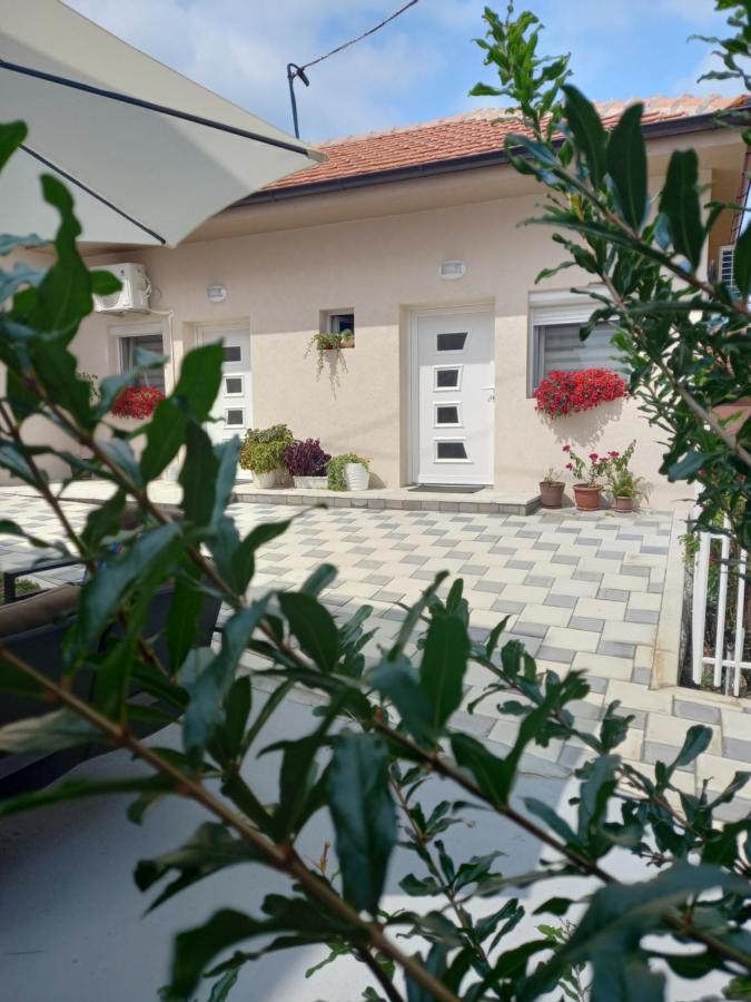 Leda Apartmani Smederevo Exterior foto